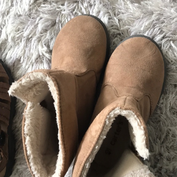Carter’s boys brown boots - Picture 3 of 4